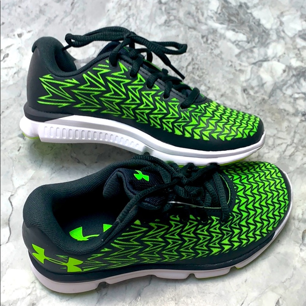 Beautiful and lightweight sneakers